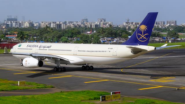 HZ-AQ15:Airbus A330-300:Saudia